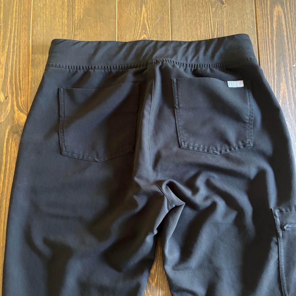 FIGS Zamora Jogger Scrub Pants Black Small Petite S/P Classic Fit 6-Pocket - Picture 8 of 12